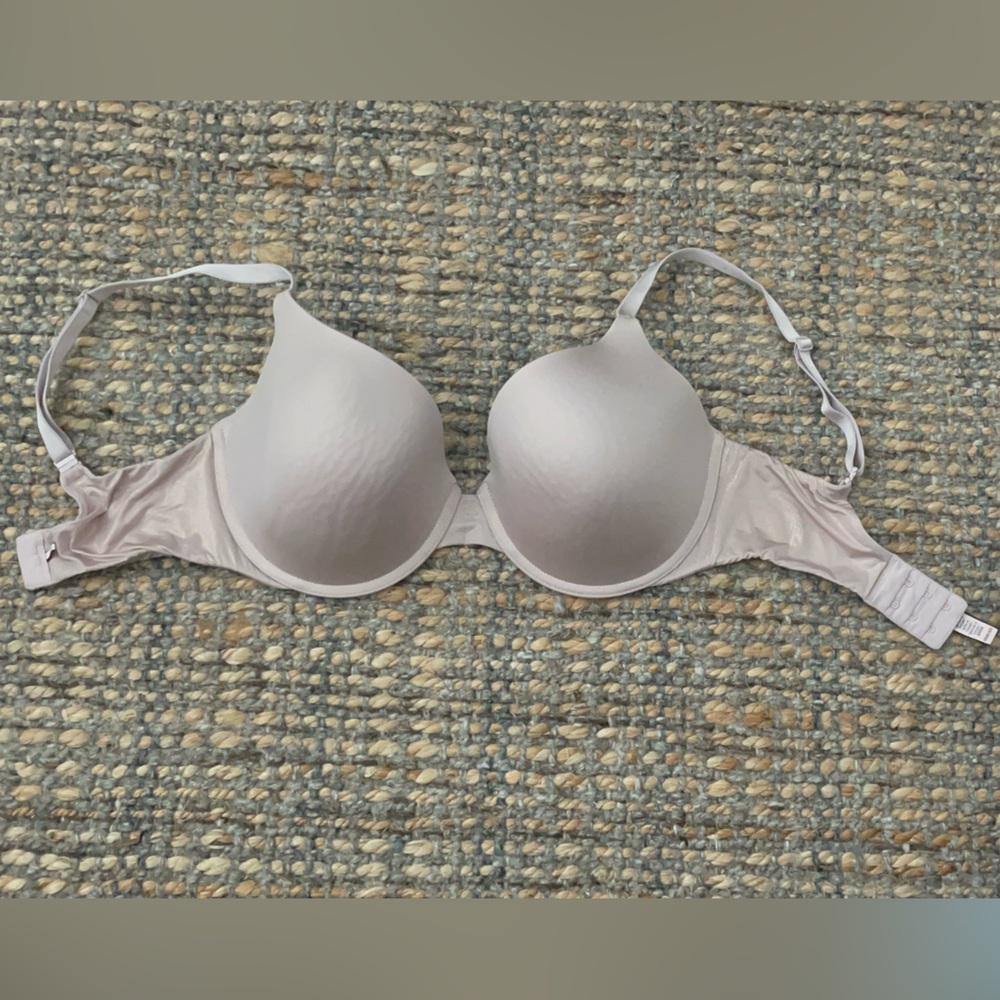 Victoria’s secret sparkly bra